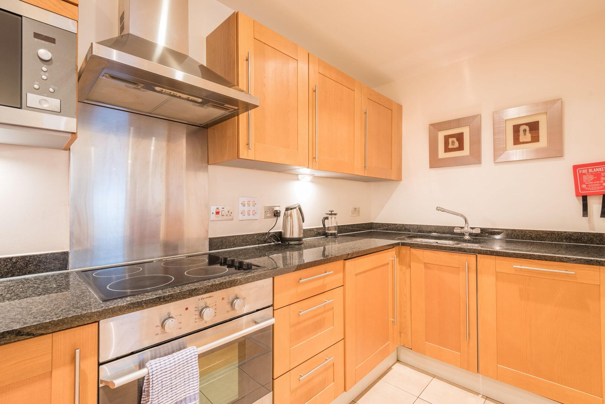 Marlin Apartments Commercial Road - Limehouse Лондон Екстериор снимка